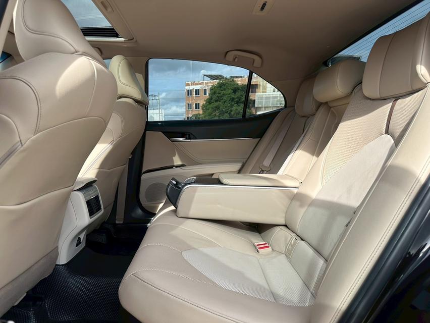 Toyota Camry 2.5HV Premium รุ่นท็อปสุด 14