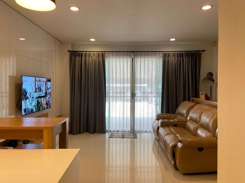 ให้เช่าทาวน์โฮม 3 ชั้น หมู่บ้านบ้านกลางเมืองสุขสวัสดิ์ 3 ห้องนอน 3 ห้องน้ำ พื้นที่ใช้สอย 166 ตร.ม. เฟอร์ครบ ใกล้เซ็นทรัล พระราม 3 4