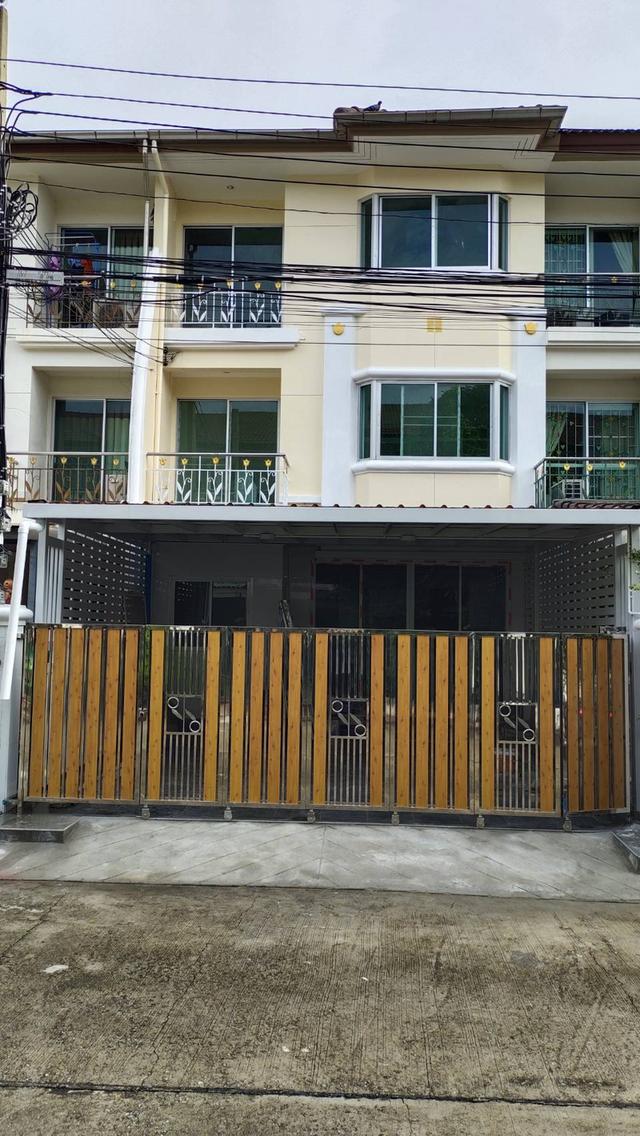 ขาย/ให้เช่า บ้านทาวน์โฮม 3 ชั้น ม.ศุภาลัยวิลล์-สุขุมวิท ศรีนครินทร์