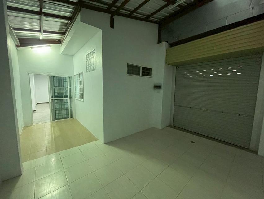 ขายบ้านเดี่ยวพร้อมอยู่  2 ชั้น 4 ห้องนอน 2 ห้องน้ำ 1 ห้องครัว 1 ห้องเก็บของ หมู่บ้านพฤกษากาญจน์ 3 ตำบลท่ามะขาม อำเภอเมือง จังหวัดกาญจนบุรี 12