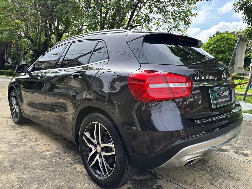 ปี2015 Mercedes-Benz GLA200 1.6 URBAN มือเดียวออกห้าง สีเดิมทั้งคัน รูปย่อยที่ 2