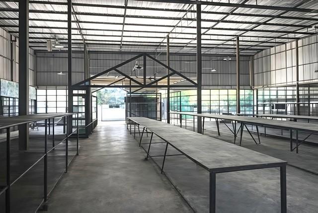 ขายและให้เช่าโกดัง/คลังสินค้า สำนักงาน 800ตรม. พื้นที่สีเหลือง ตู้คอนเทนเนอร์ 40 ฟุตเข้าได้ เหมาะสำหรับเก็บสินค้า ร้านอา 3