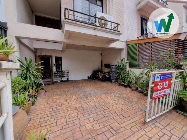 Baan Fha Nuntawan Hathairat บ้านฟ้านันทวัน หทัยราษฎร์ ขายด่วน 2 ชั้นครึ่ง จอดรถได้ 2 คัน  8