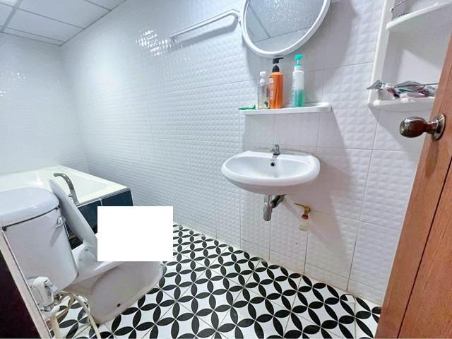 ถนนพุทธสาคร 255 ตร.ว. 500 ตร.ม. ตลาดอ้อมน้อย 1.4กม. บ้านเดี่ยว 2ชั้น 6นอน 6น้ำ พร้อมโกดังโรงงานและลานจอดรถ 4