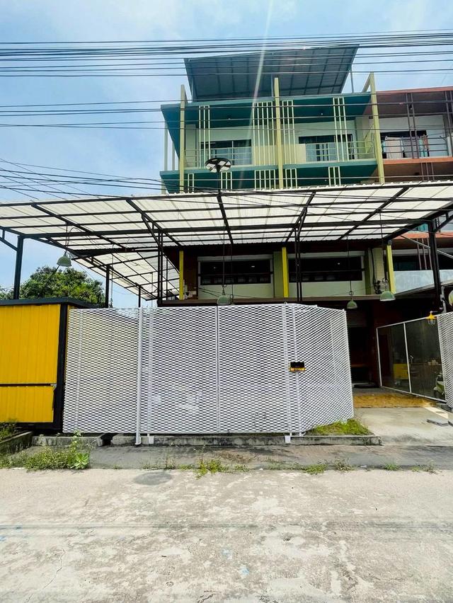 อาคารพาณิชย์ให้เช่า 35000 ติดสุขุมวิท ใกล้บางแสน