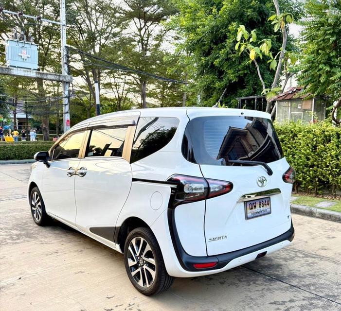 ส่งต่อ TOYOTA SIENTA ปี 2020 3