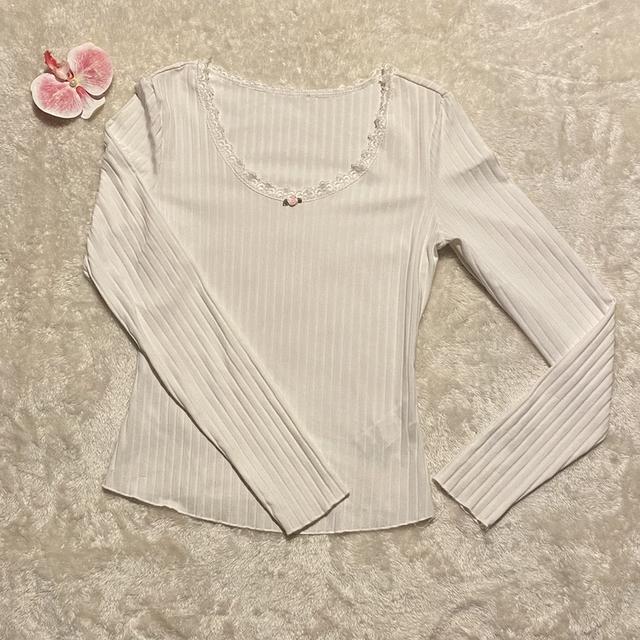 เสื้อแขนยาวรัดรูปผ้าร่อง