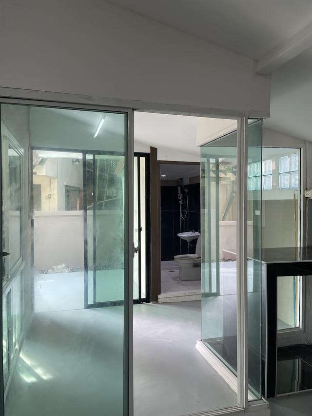 ขาย/เช่า บ้านแฝด 43.3 ตรว.4 นอน 5 น้ำ 6