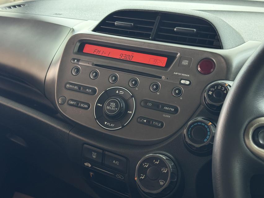 HONDA JAZZ GE 2011 AUTO V IVTEC รูปที่ 11