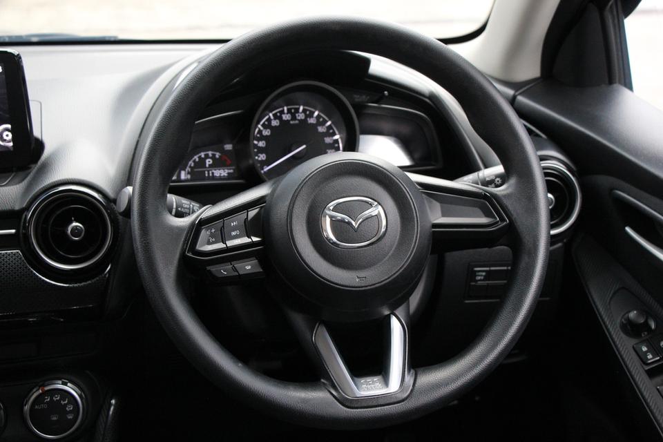 Mazda 2 1.3 HIGH AUTO ปีจดทะเบียน 2019  10