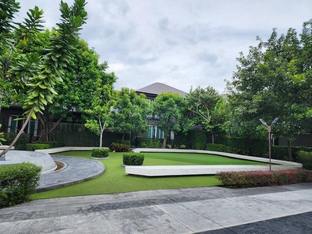 ให้เช่าบ้านเดี่ยว 3 ชั้น 430 ตรม 5 นอน หมู่บ้าน The Gallery House Pattern เฟส3 มีพื้นที่ส่วนกลาง ใกล้ 5 แยกลาดพร้าว ใกล้ 8