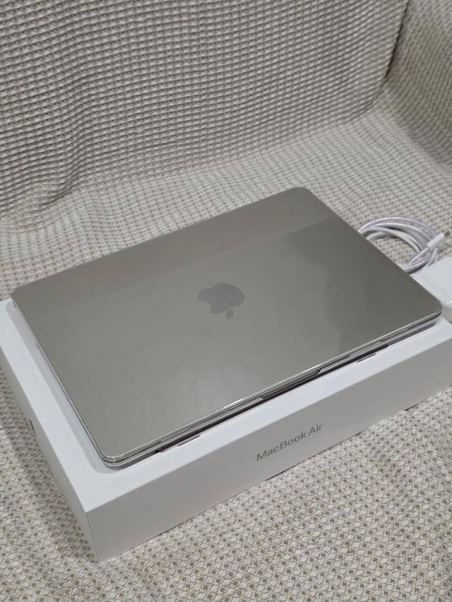 Macbook Air M4 256G 13 Starlight