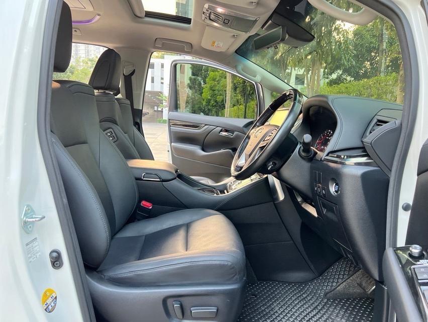 TOYOTA ALPHARD 2.5 SC package 2023รถสวยสภาพป้ายแดง ไมล์น้อย เช็คศูนย์ทุกระยะ เจ้าของดูแลอย่างดี รูปที่ 10