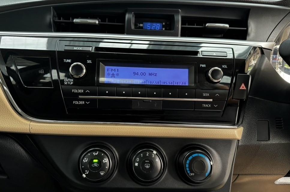Toyota Altis 1.8 E VVT-i เบนซิน เกียร์ออโต้ ปี2014 15