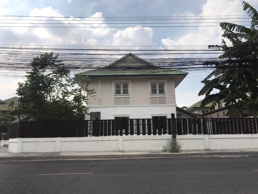 ขาย บ้านแฝดหลังมุม ฟีลบ้านเดี่ยว | 45.3 ตร.ว. | พื้นที่ข้างบ้านกว่า 100 ตร.ม. | พร้อมผู้เช่า 5