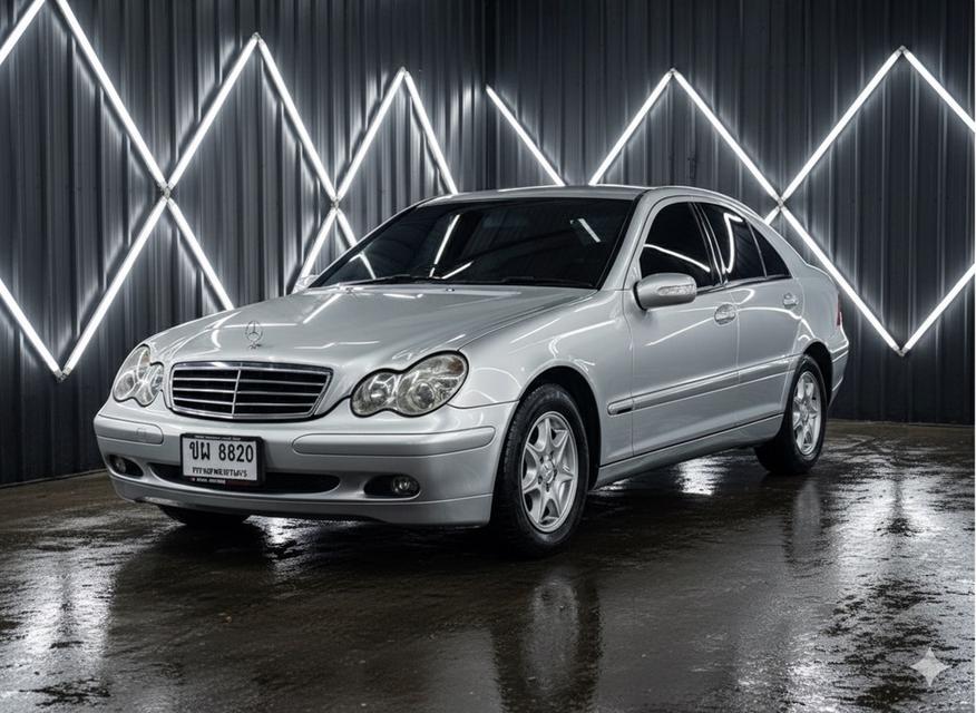 รหัสรถ WMT8820 🚗✨ MERCEDES-BENZ C180K ปี 2004 ✨🚗 