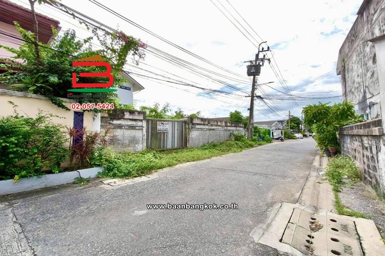 ให้เช่า ที่ดินเปล่า เนื้อที่ 60.4 ตร.ว. ซอยลาดพร้าว 87 แยก 16 (ใกล้CDC, ใกล้เซ็นทรัสอีสต์วิลล์) ถนนลาดพร้าว แขวงคลองเจ้าคุณสิงห์ เขตวังทองหลาง 2