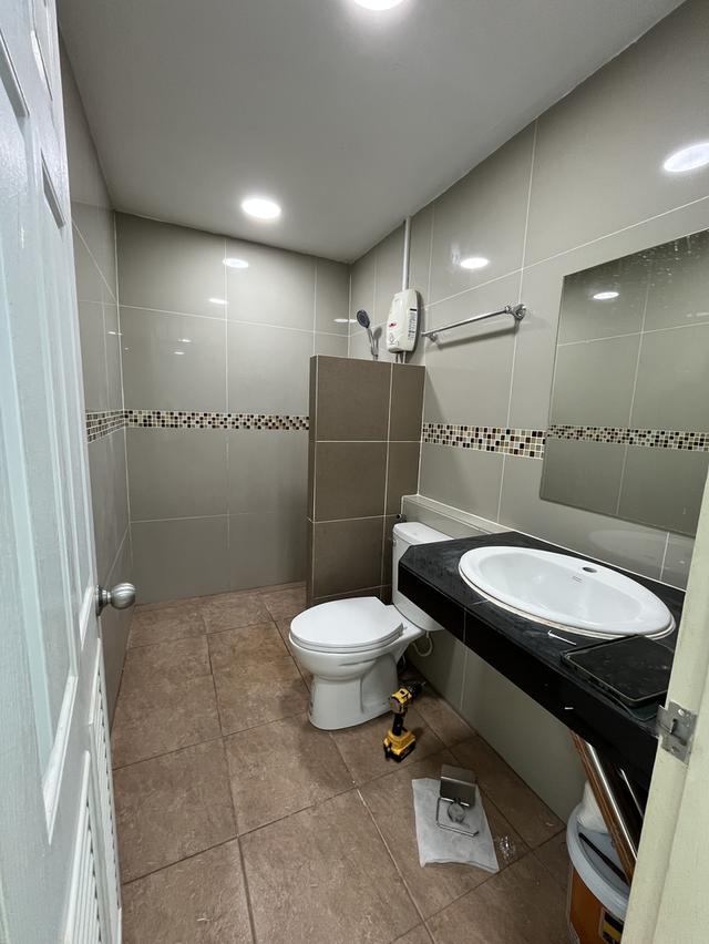 ขายคอนโดมิเนียม ย่านลาดพร้าว130 (แอนนา คอนโดมิเนียม บี 7