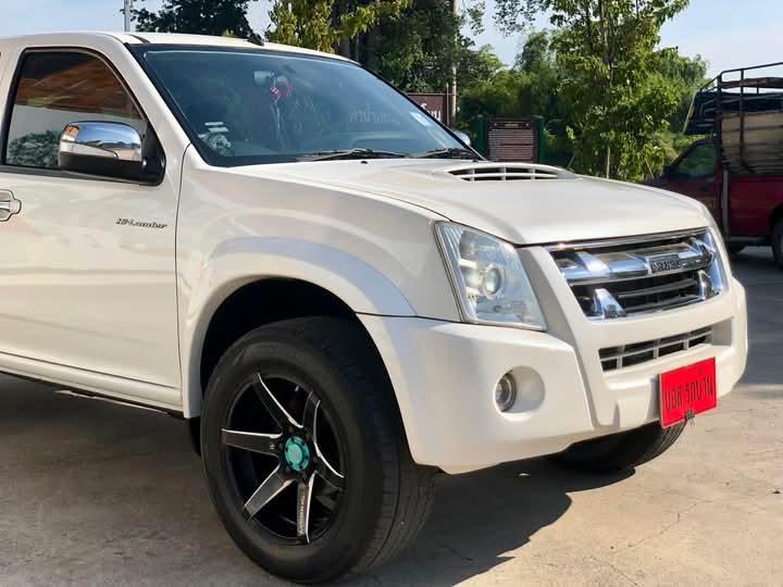 Isuzu D-Max  สีขาว 7