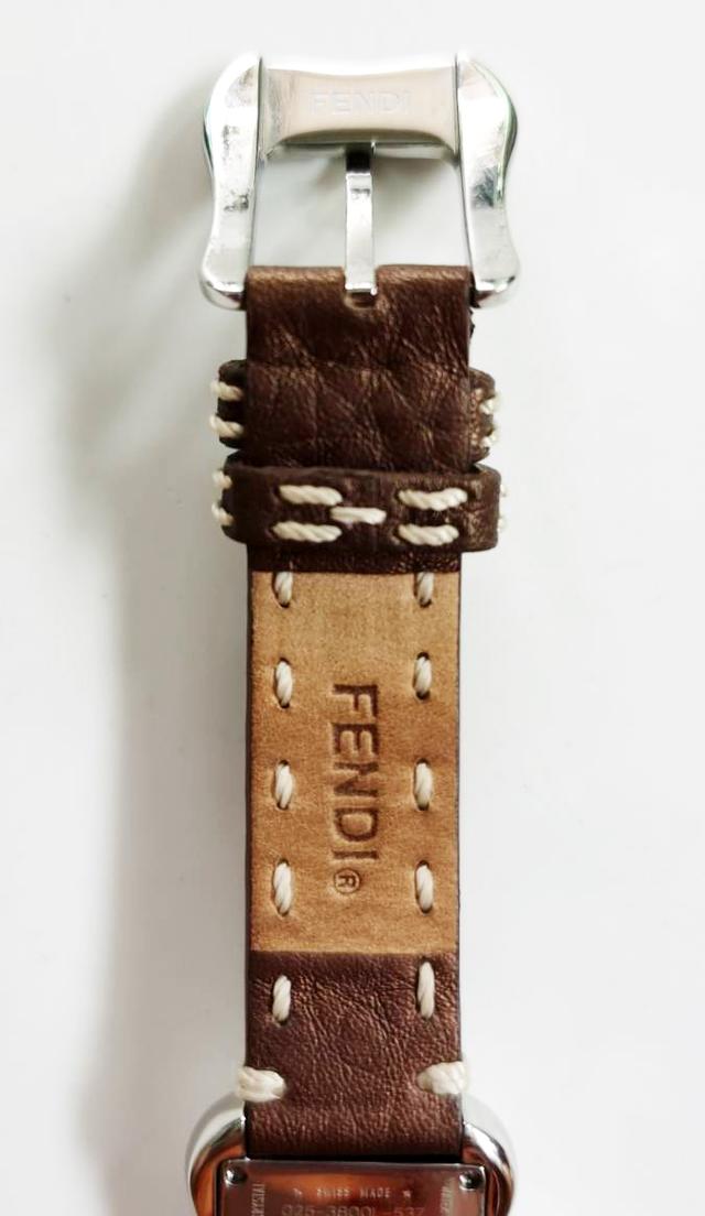 นาฬิกา FENDI