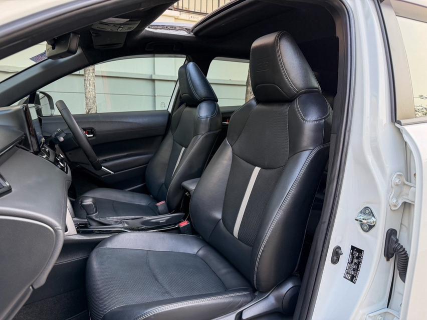 รหัสรถ AVA6941 🆕 Toyota Corolla CROSS 1.8 Hybrid GR Sport Top สุด ปี 2022 รูปที่ 13