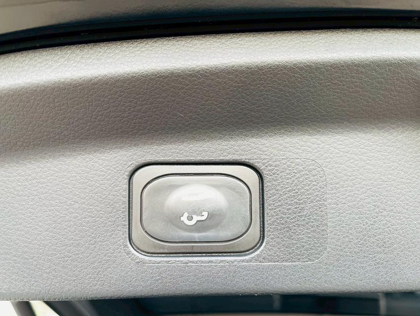 Ford Everest 2.0 Titanium Plus 2WD Bi-Turbo ปี22จด23 ไมล์5หมื่นโลแท้ รูปที่ 18