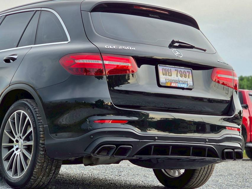 รหัสรถ NC7997 BENZ  GLC250d AMG Dynamic 4MATIC (W253) " ใส่ชุดแต่ง GLC43 AMG " 8
