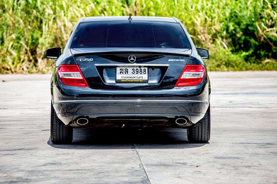 Benz C250 ปี 2013 สีรถสวย สภาพดีมากๆ  7