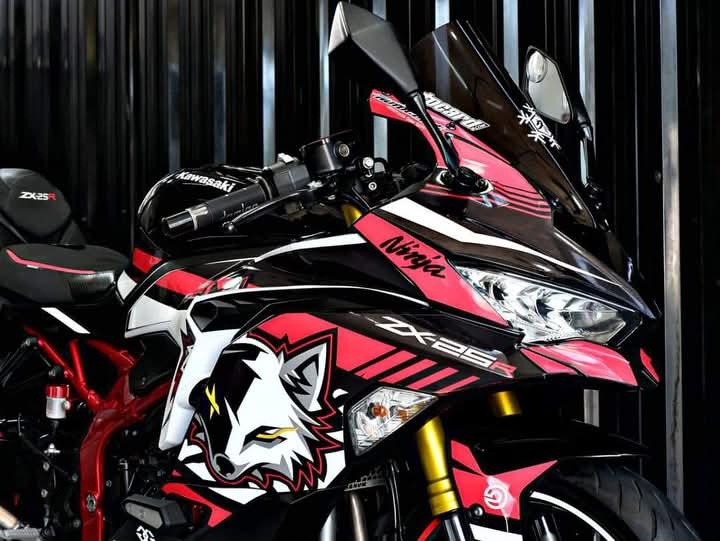 รีบขาย Kawasaki Ninja ZX-25R 3