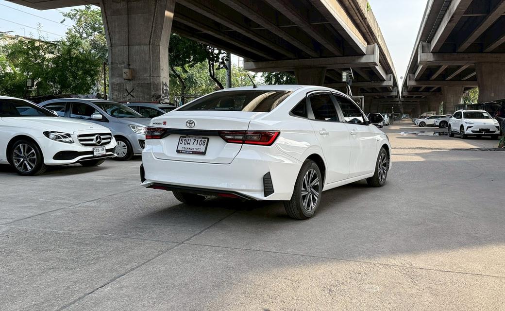 Toyota Yaris Ativ 1.2 Sport ปี 2024  4