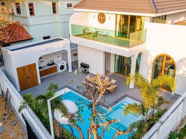 For rent pool villa Jomtien Pattaya 190,000/month 1