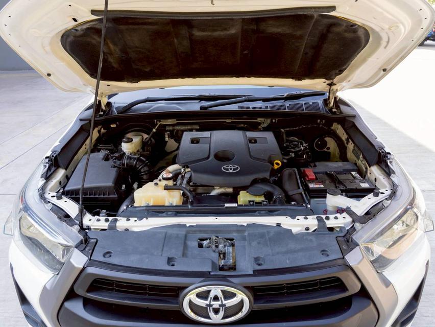 Toyota Revo 2.4 MID Prerunner จดปี 2021 9