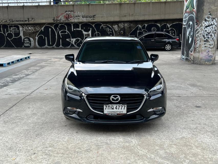 Mazda3 2.0 S AT 2018 เพียง 329,000 บาท 2