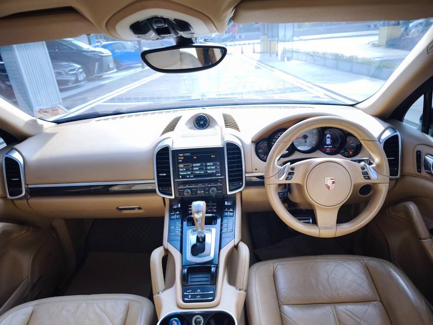 รหัสรถ KPV2357 2012 Porsche Cayenne S hybrid 6