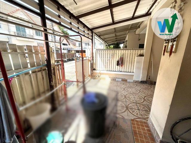 ทาวน์เฮ้าส์ 2 ชั้น ทำเลดี ราคาถูก ขนาด 21 ตร.ว. หมู่บ้านเปี่ยมสุข พระนั่งเกล้า 6