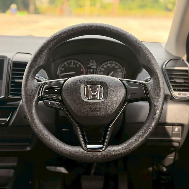 รหัสรถ 12AT75 HONDA CITY TURBO 1.0 S+ Hatchback | ปี : 2022 12