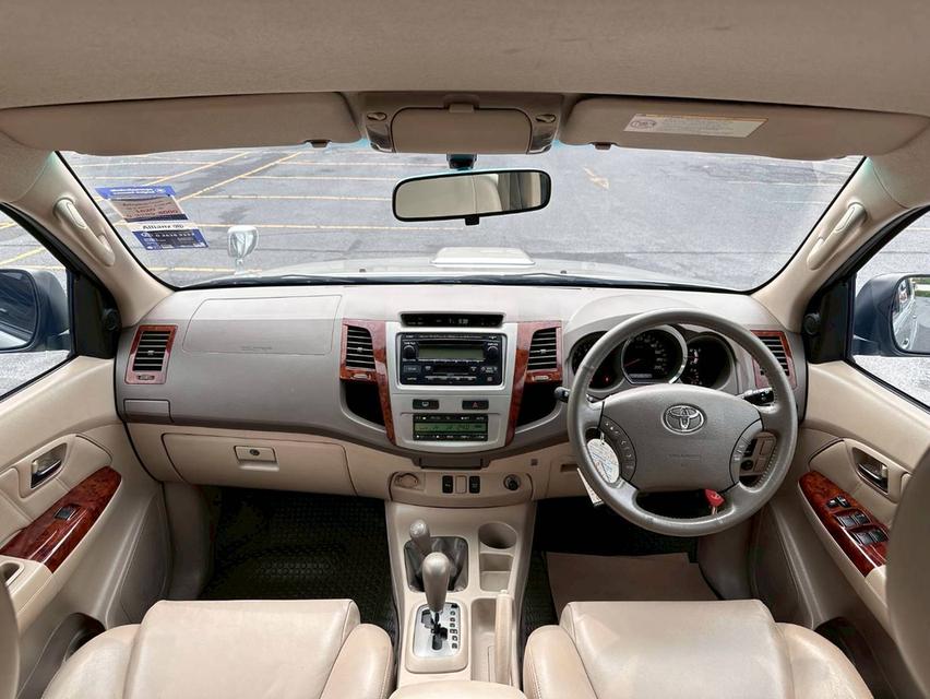 Toyota Fortuner 3.0 V เกียร์ Auto ขับ 4 สีบรอนซ์ทอง ปี2006 10
