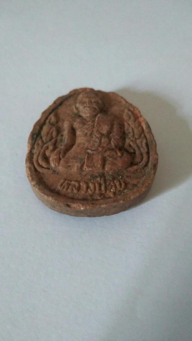 เนื้อผงรูปเหมือนหลวงปู่ศุข วัดปากคลองมะขามเฒ่า ที่ระลึกสร้างอุโบสถ รุ่นกาญจนาภิเษกครองราช ๕๐ พรรษา 8