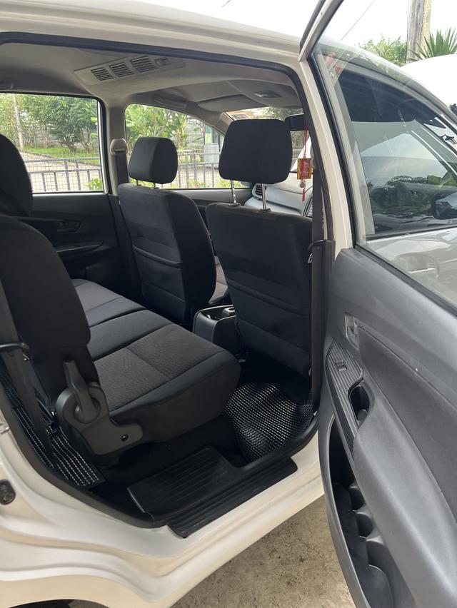 2014 Toyota Avanza 1.5 เกียร์ธรรมดา 8