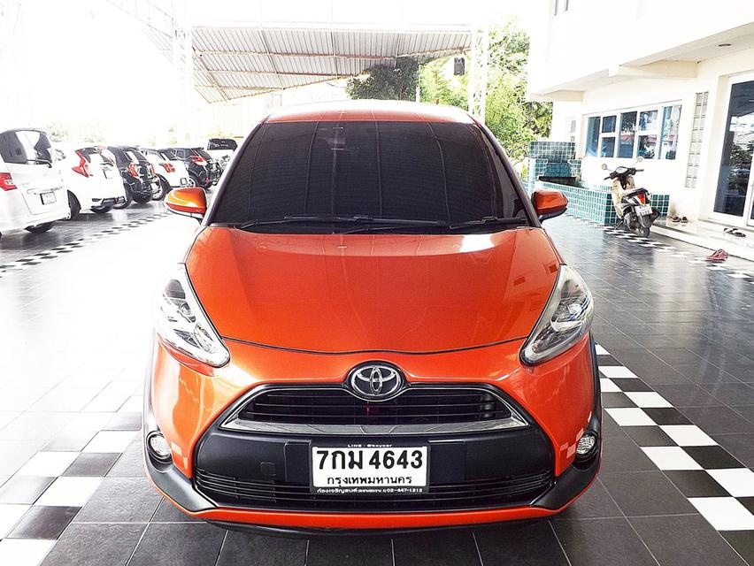 รหัสรถ KCY4643 TOYOTA SIENTA 1.5V AUTO ปี 2018 สีส้ม