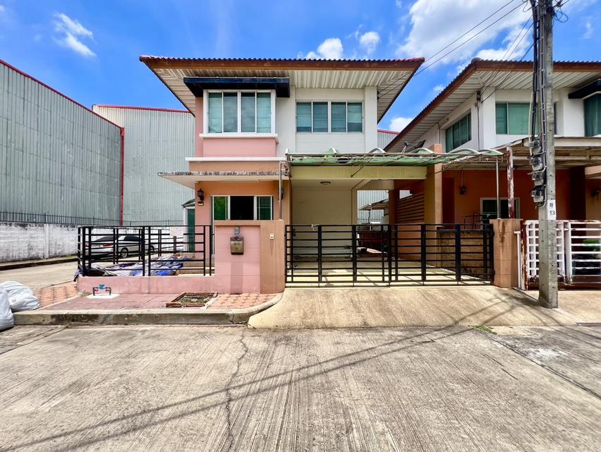 ✨ขายบ้านแฝด 2 ชั้น หลังมุม หมู่บ้านกฤษดา-ลากูน (ปิ่นเกล้า-พระราม5) เข้าออกได้ทั้งถนนกาญนาภิเษก และถนนนครอินทร์ 1