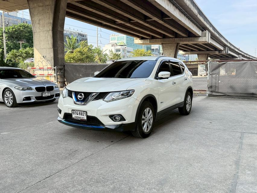 ขายรถ nissan X-Trail 2.0 HYBRID ปี 2017 สีขาว เกียร์ออโต้