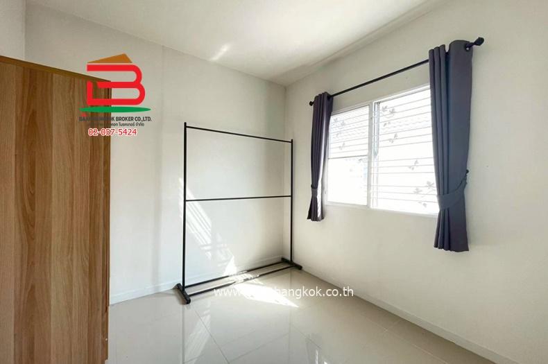 ทาวน์โฮม หมู่บ้านพฤกษา 116 (ใกล้มหาลัยเทคโนโลยีราชมงคลธัญบุรี) เนื้อที่ 17.4 ตรว. อำเภอคลองหลวง ปทุมธานี 12