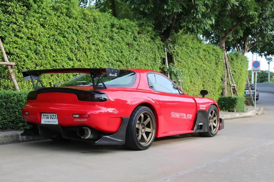 Mazda RX 7 สีแดง 4