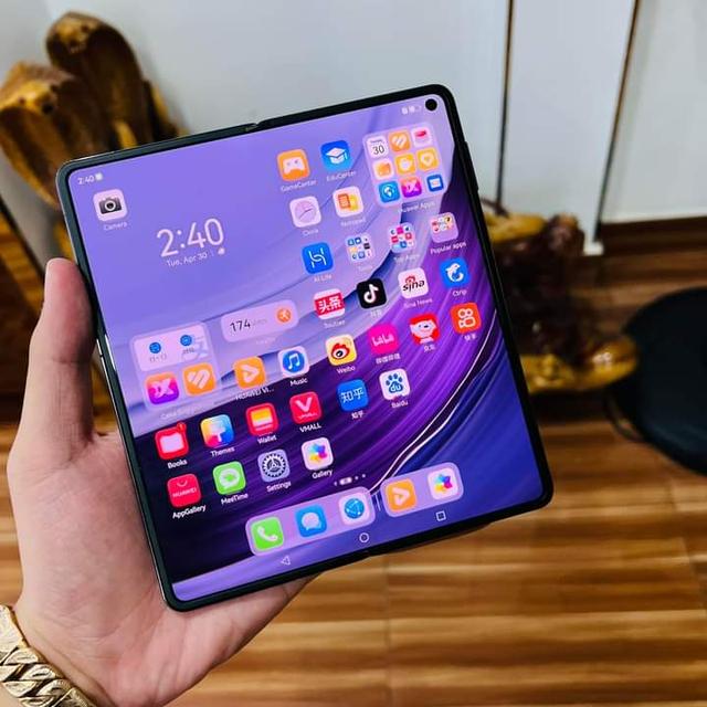 Huawei Mate X5 3