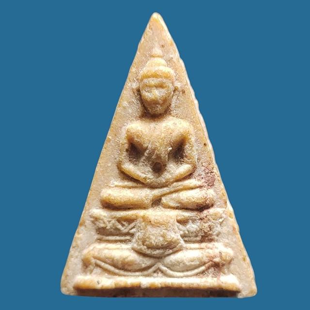 พระนางพญาหลังยันต์เฑาะว์ หลวงปู่ทิม ปี 2516 ออกวัดบ่อวิน เนื้อผงน้ำมัน จ.ชลบุรีติดต่อ เทพ 0842117190ไอดี ไลน์ thepjiraไลน์ 08421171901.7.69