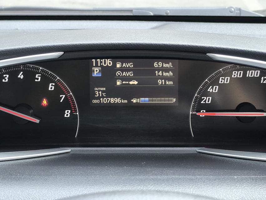 TOYOTA SIENTA 1.5V 2016 8