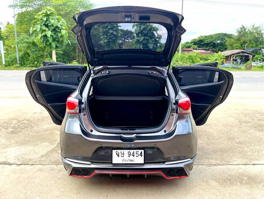 Mazda 2 Skyactiv G 1.3 AT ออโต้ S รองท๊อป ปี63 (2020)  13