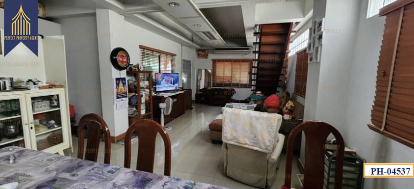 ขาย บ้านเดี่ยว 4 ชั้นซอยอินทามระ44 ใกล้สถานีรถไฟฟ้าห้วยขวาง 6