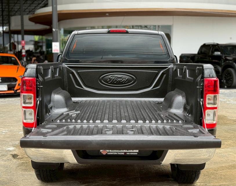 ปี 2018 FORD RANGER, 2.2 XLT โฉม HI-RIDEROPEN CAB สีดำ เกียร์ออโต้ มือเดียวป้ายแดง 18